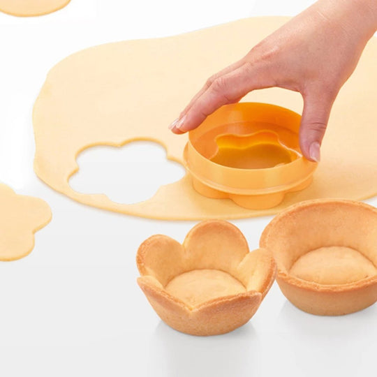 Plastic Pastry Tamper Tart Shell Molds Cake Cutter Flower Round Dough Cookie Cutter Set